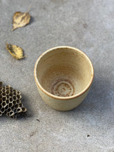 Last inn bildet i Galleri-visningsprogrammet, Små krus
